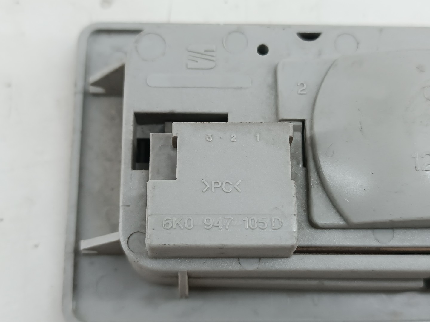 Plafonier VOLKSWAGEN CADDY II Combi (9K9B) | 95 - 04 Imagem-1