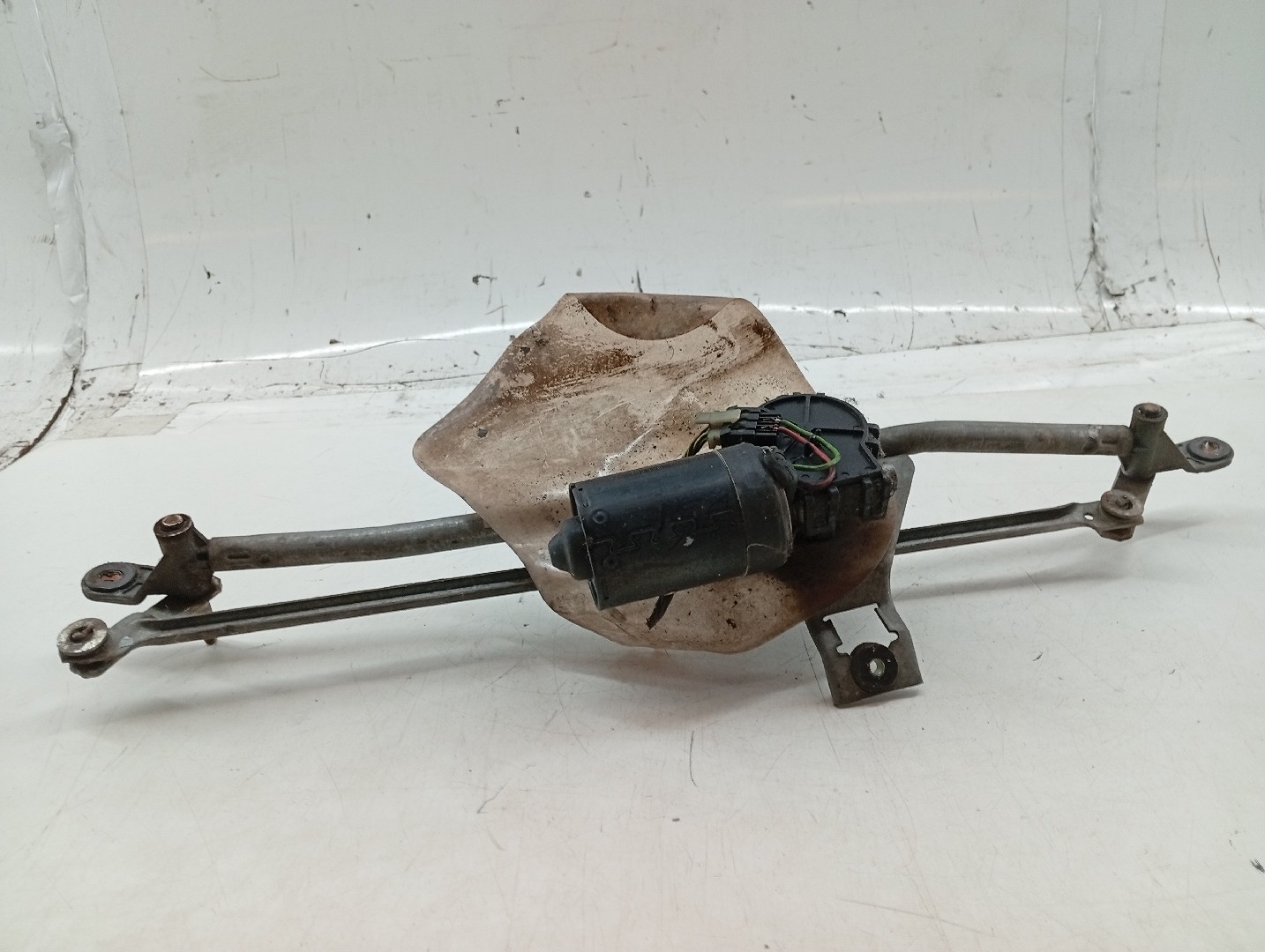 Motor do Limpa Para-Brisas VOLKSWAGEN CADDY II Combi (9K9B) | 95 - 04 Imagem-4