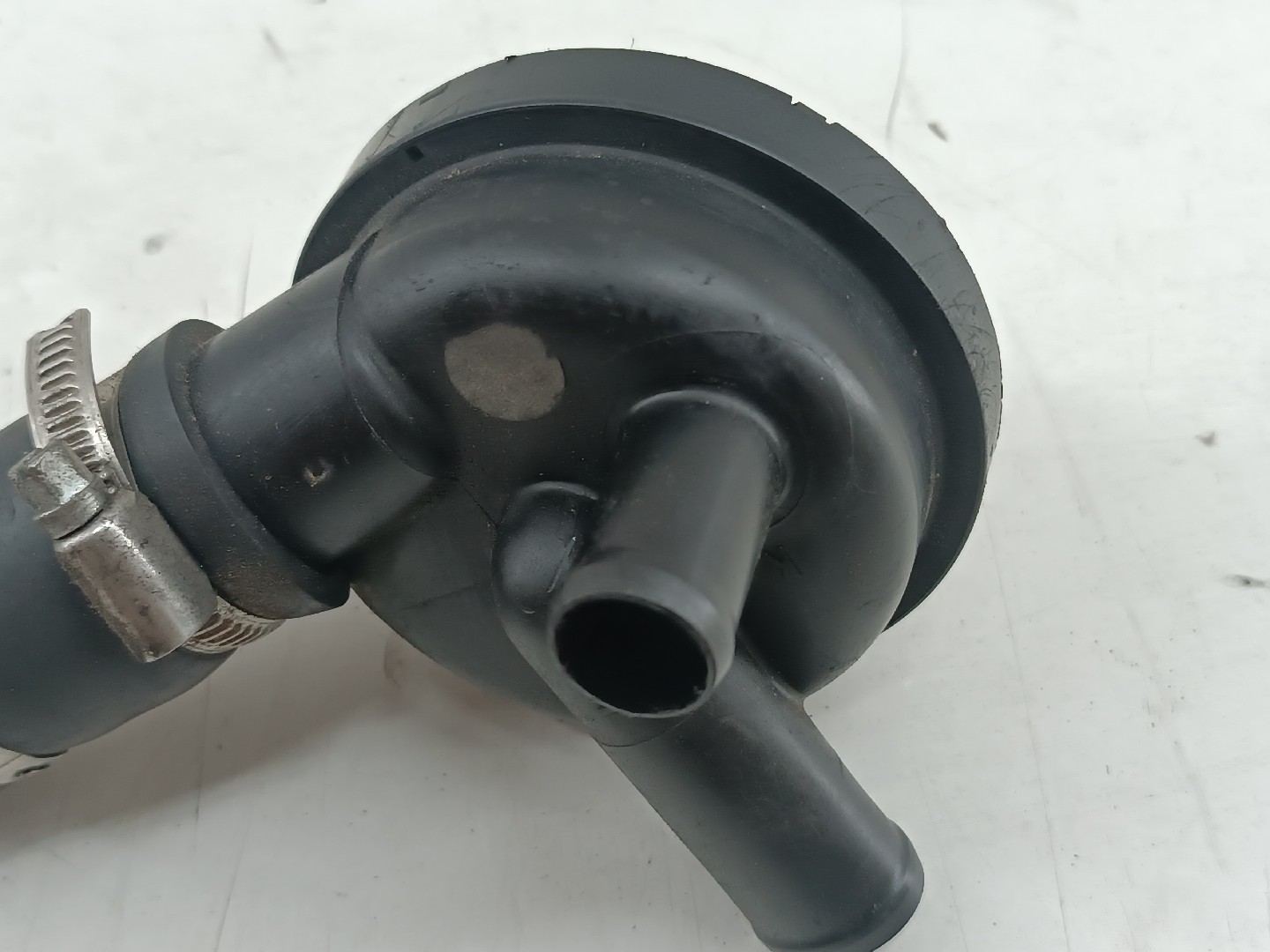 Valvula respiro de combustivel VOLKSWAGEN CADDY II Combi (9K9B) | 95 - 04 Imagem-2