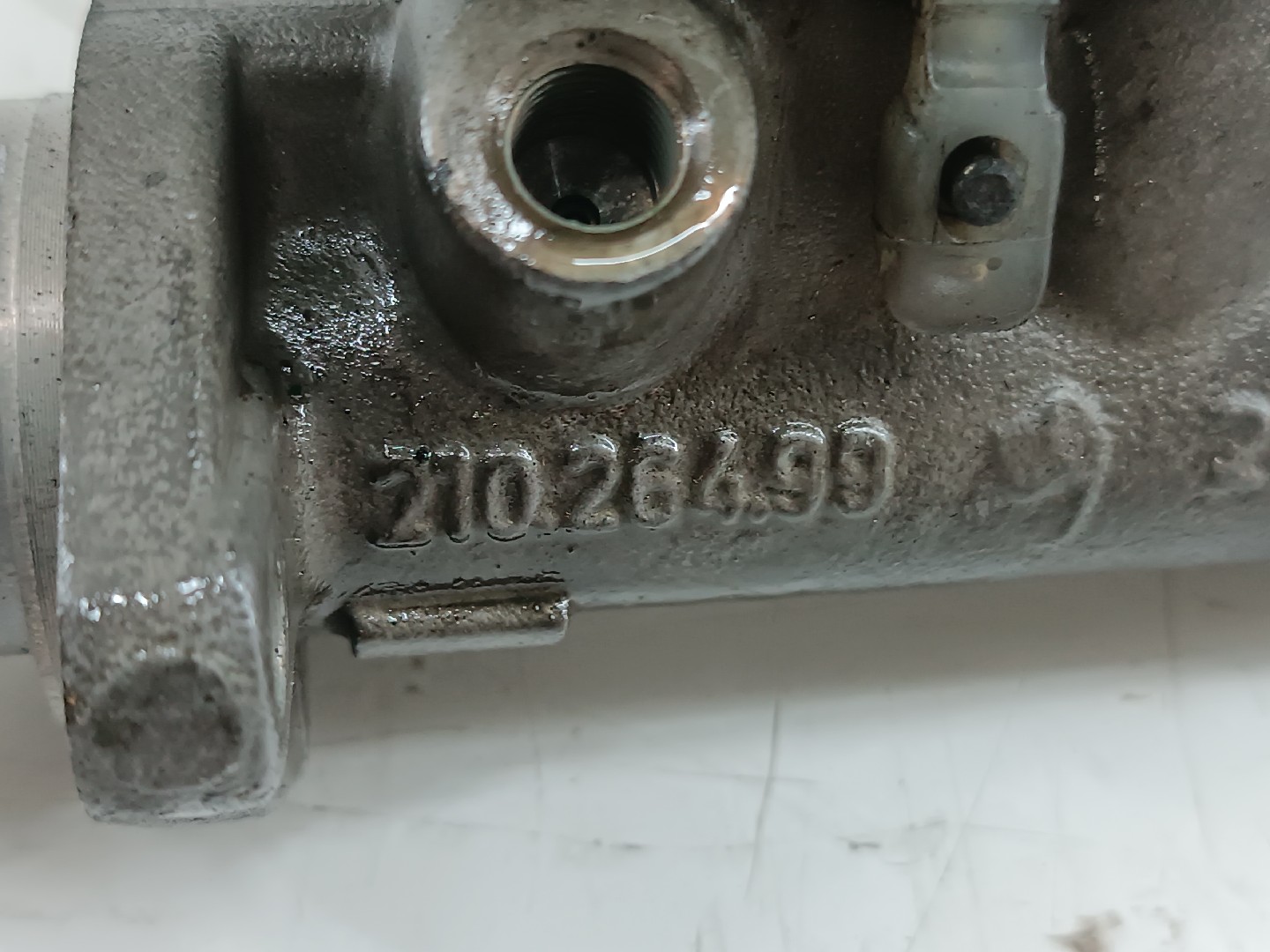 Bomba dos Travões VOLKSWAGEN CADDY II Combi (9K9B) | 95 - 04 Imagem-2