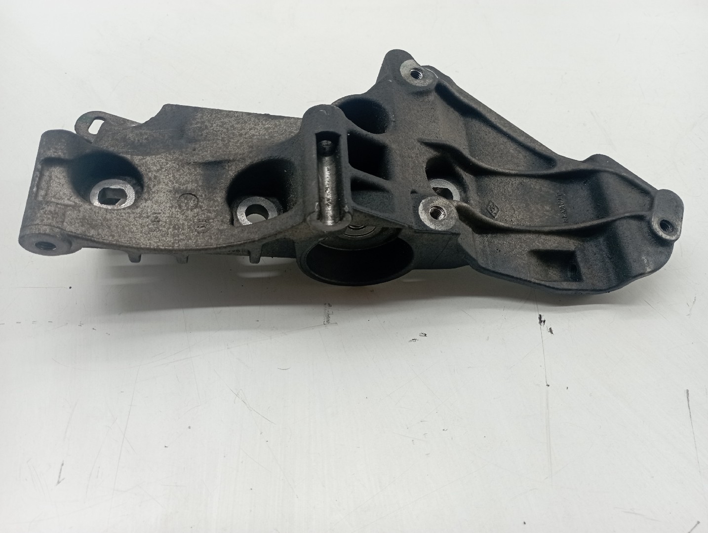 Suporte De Alternador RENAULT MEGANE II três volumes (LM0/1_) | 03 - 