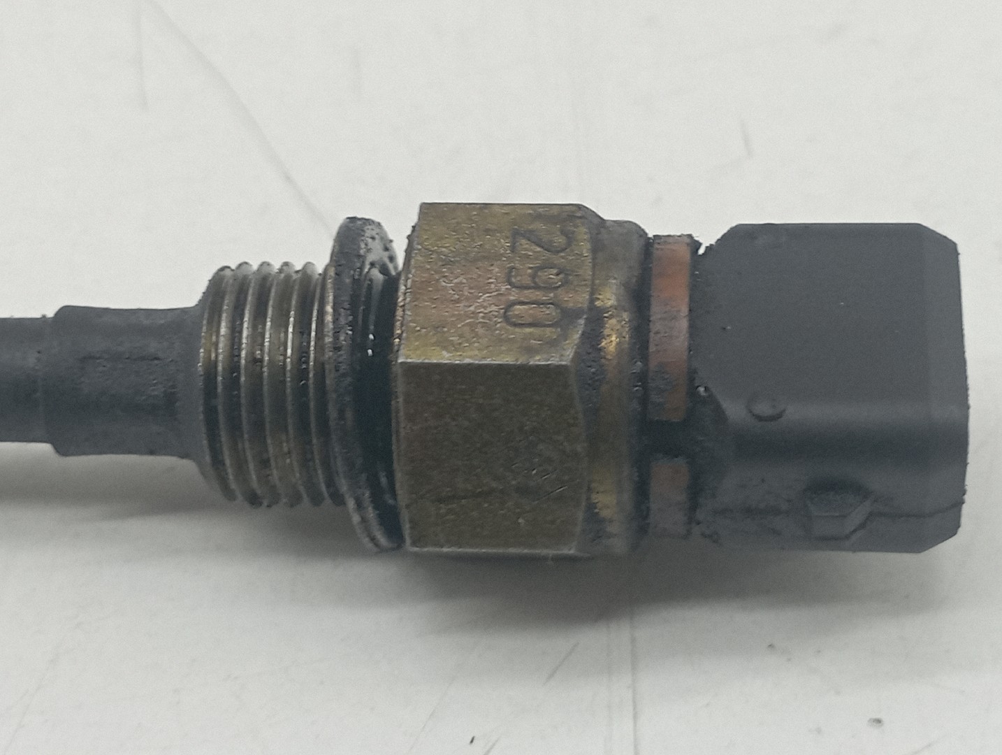 Sensor Nível do Óleo do Motor RENAULT MEGANE II três volumes (LM0/1_) | 03 -  Imagem-4