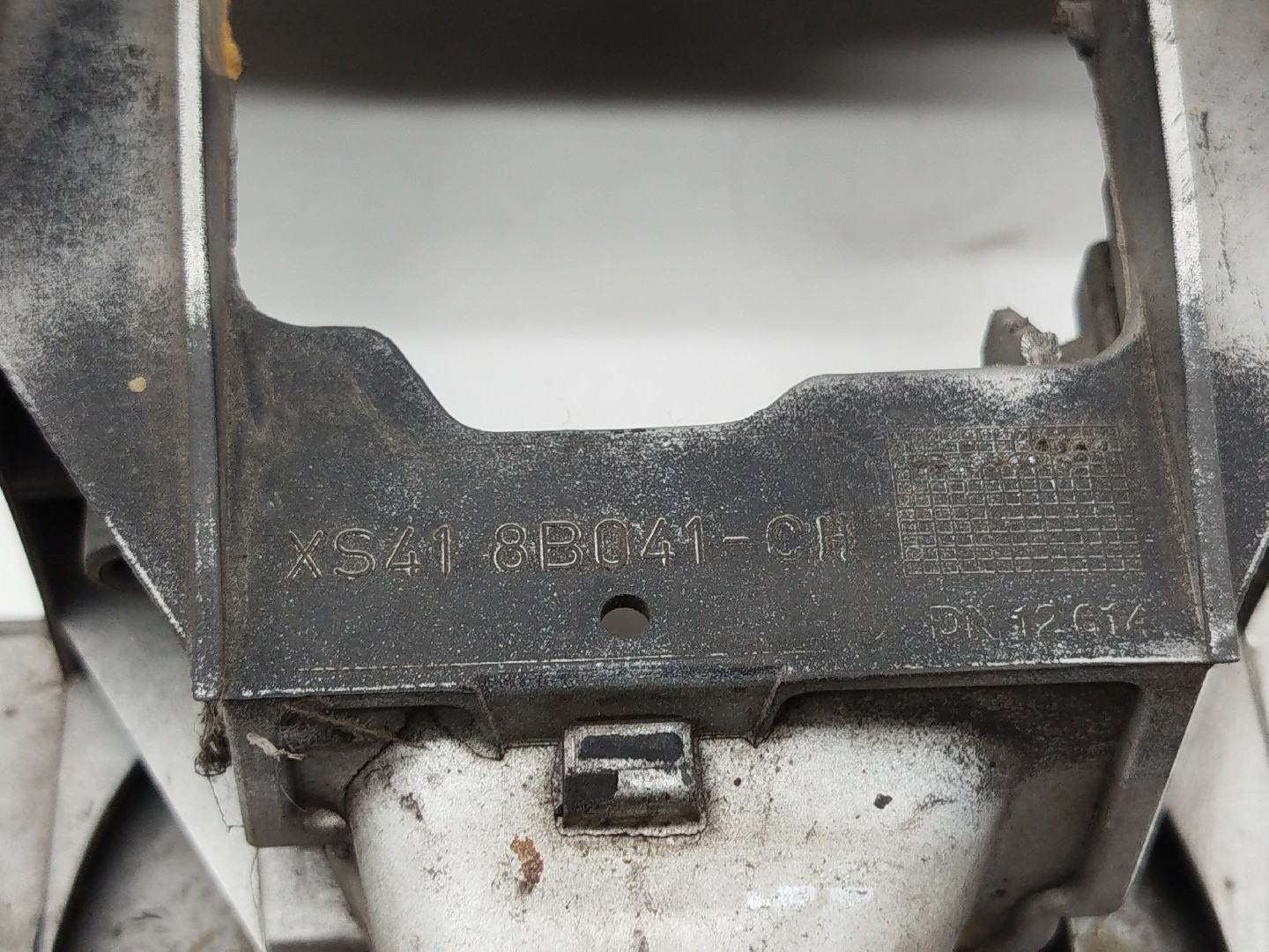 Frente em Fibra ou Chapa FORD FOCUS Turnier (DNW) | 99 - 07 Imagem-2