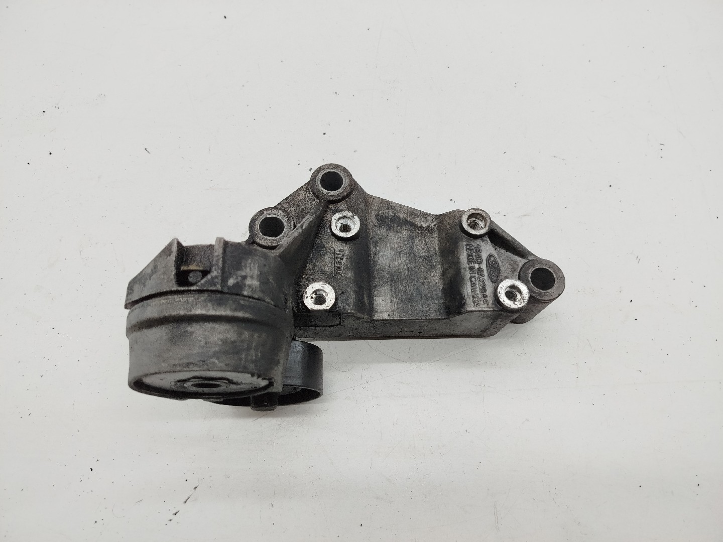 Esticador da correia de acessórios FORD FOCUS Turnier (DNW) | 99 - 07