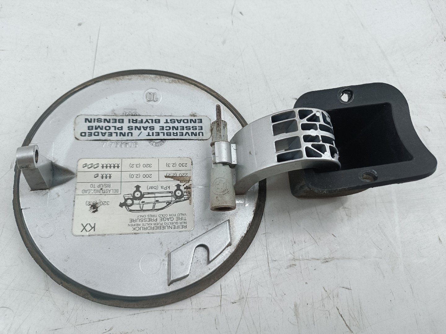 Tampa do deposito de combustível com tampão OPEL ASTRA G CLASSIC Caravan (F35) | 04 - 09