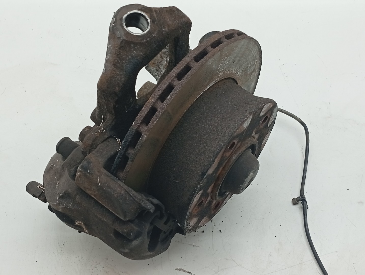 Manga de eixo frente esquerda MERCEDES-BENZ SPRINTER 3-t Caixa (903) | 95 - 06 Imagem-3