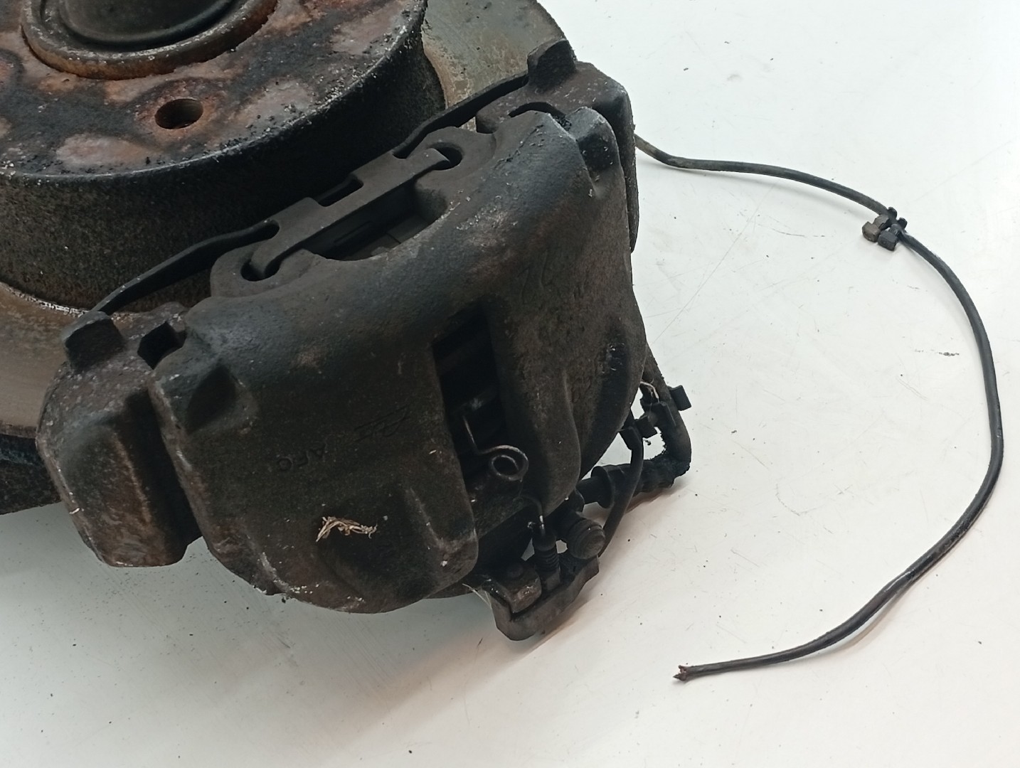 Manga de eixo frente esquerda MERCEDES-BENZ SPRINTER 3-t Caixa (903) | 95 - 06 Imagem-5