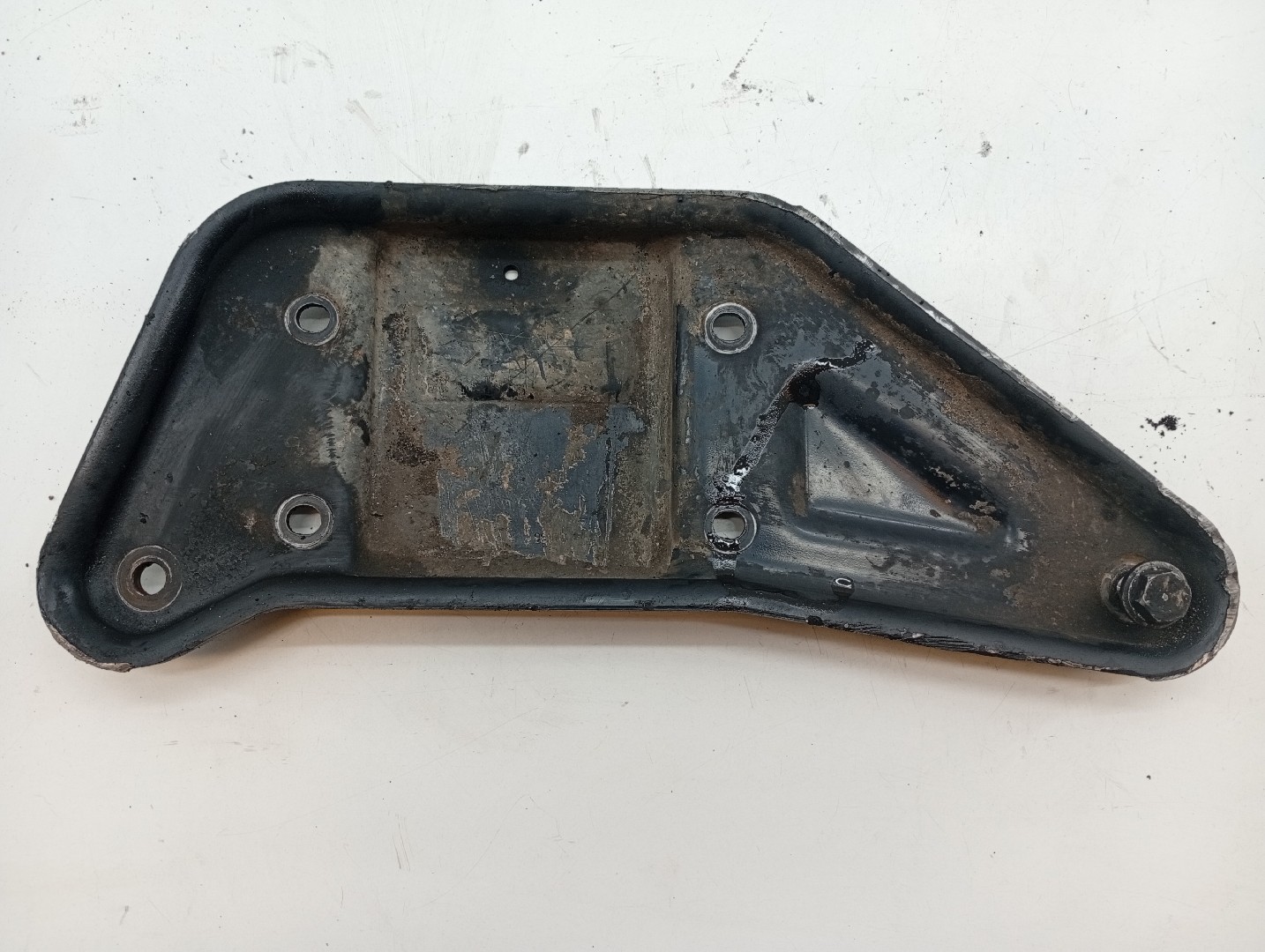 Suporte MERCEDES-BENZ SPRINTER 3-t Caixa (903) | 95 - 06