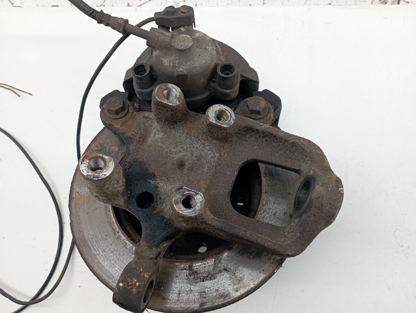 Manga de eixo frente direita MERCEDES-BENZ SPRINTER 3-t Caixa (903) | 95 - 06 Imagem-4