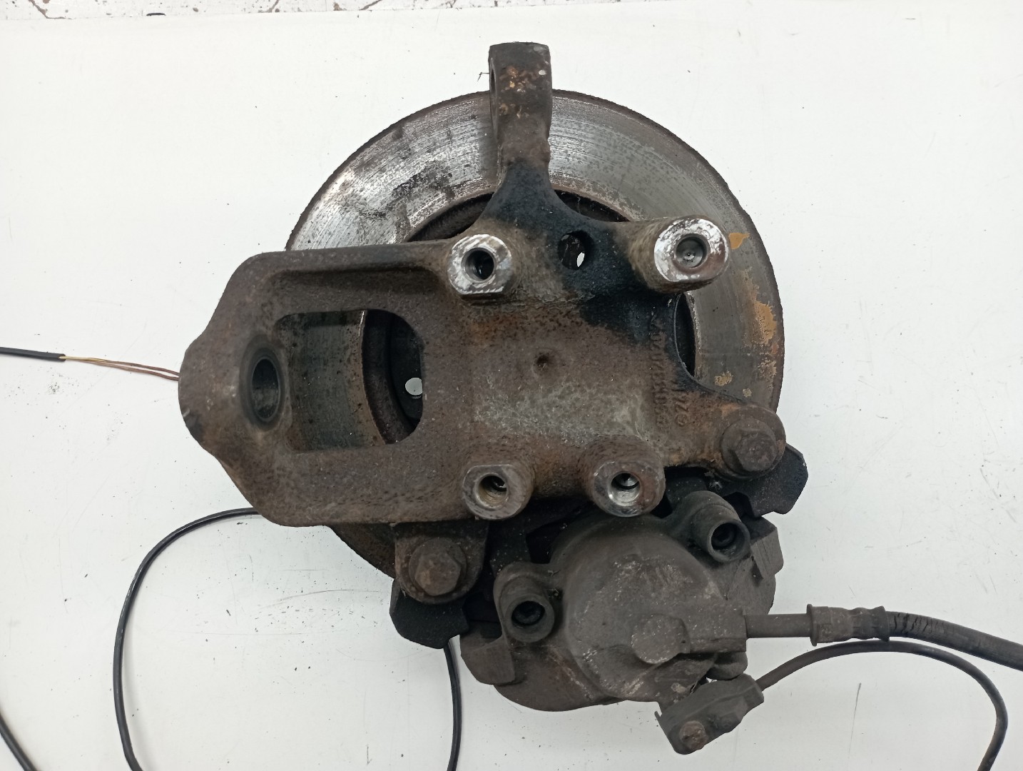 Manga de eixo frente direita MERCEDES-BENZ SPRINTER 3-t Caixa (903) | 95 - 06 Imagem-1