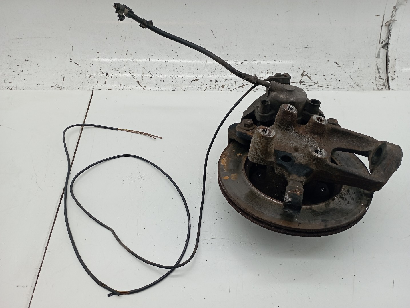 Manga de eixo frente direita MERCEDES-BENZ SPRINTER 3-t Caixa (903) | 95 - 06 Imagem-3