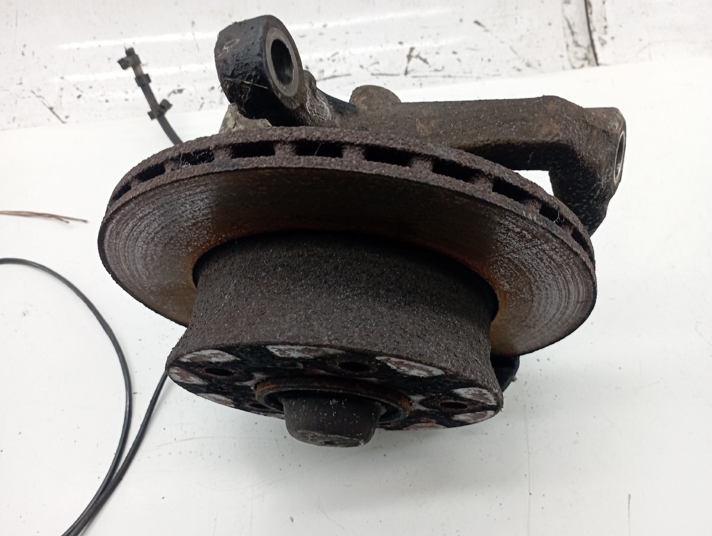 Manga de eixo frente direita MERCEDES-BENZ SPRINTER 3-t Caixa (903) | 95 - 06 Imagem-6