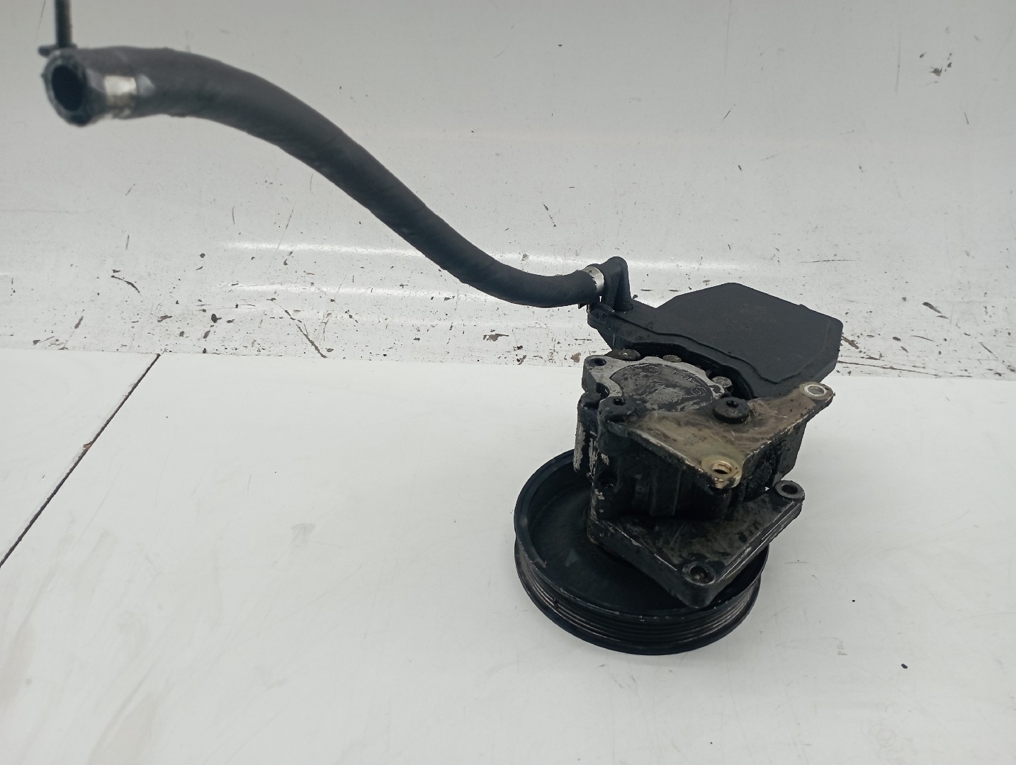 Bomba de direção MERCEDES-BENZ SPRINTER 3-t Caixa (903) | 95 - 06 Imagem-2