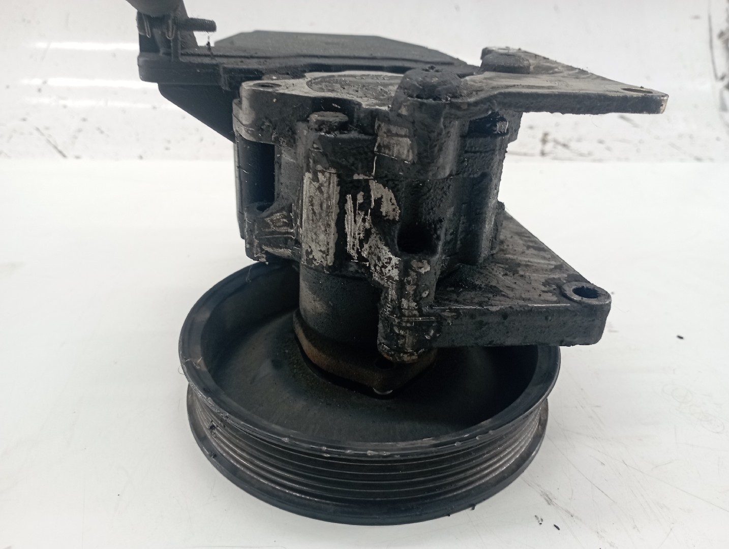 Bomba de direção MERCEDES-BENZ SPRINTER 3-t Caixa (903) | 95 - 06 Imagem-6