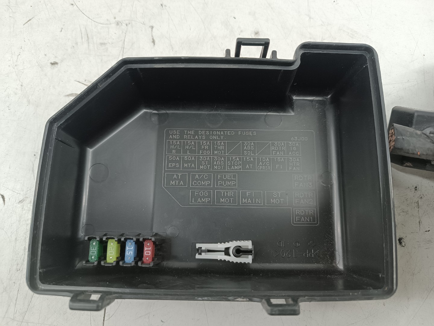 Caixa de fusíveis e relés OPEL AGILA (B) (H08) | 08 - 14 Imagem-1