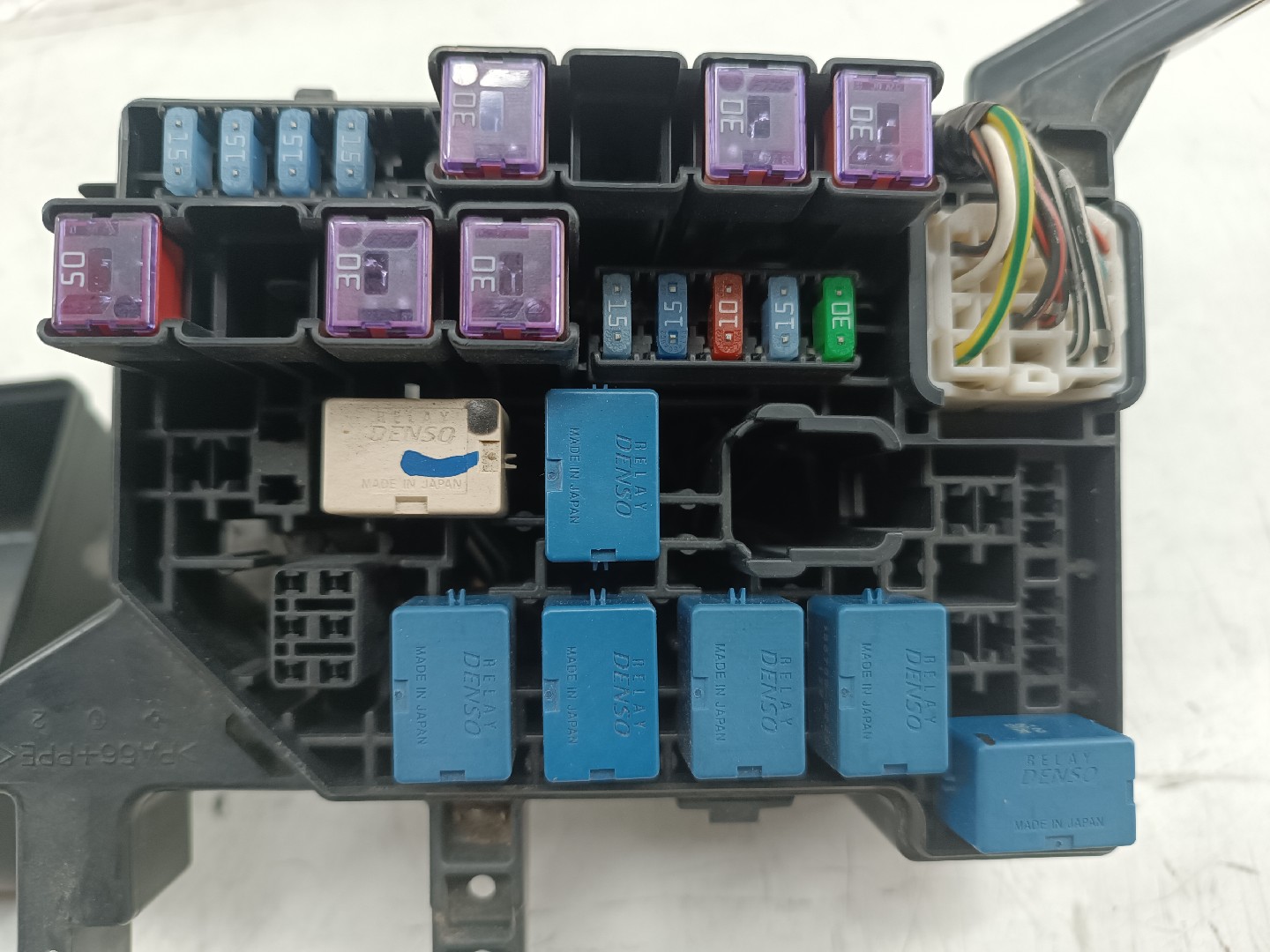 Caixa de fusíveis e relés OPEL AGILA (B) (H08) | 08 - 14 Imagem-2