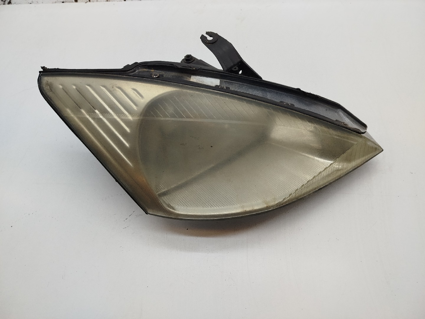 Ótica Direita FORD FOCUS Turnier (DNW) | 99 - 07 Imagem-8