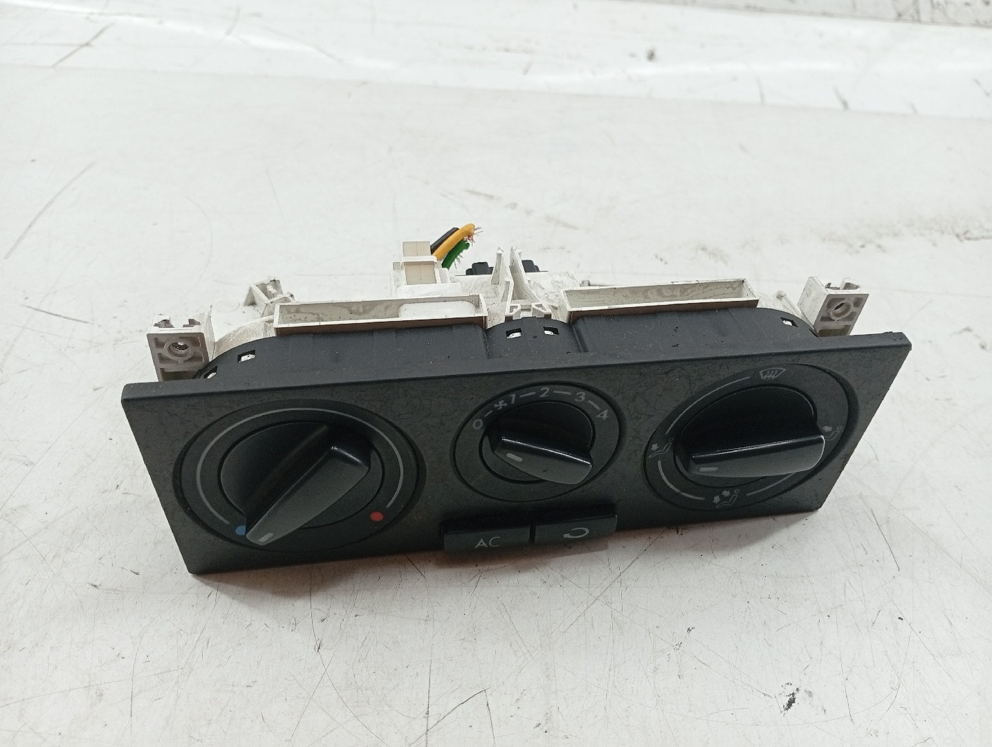 Comando da Sofagem VOLKSWAGEN GOLF IV (1J1) | 97 - 07 Imagem-2