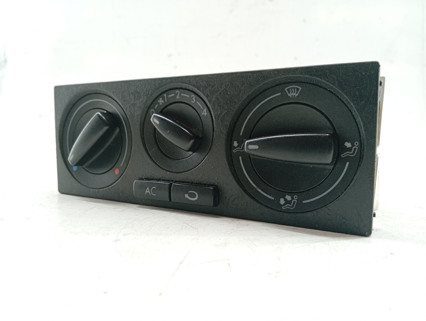 Comando da Sofagem VOLKSWAGEN GOLF IV (1J1) | 97 - 07 Imagem-1