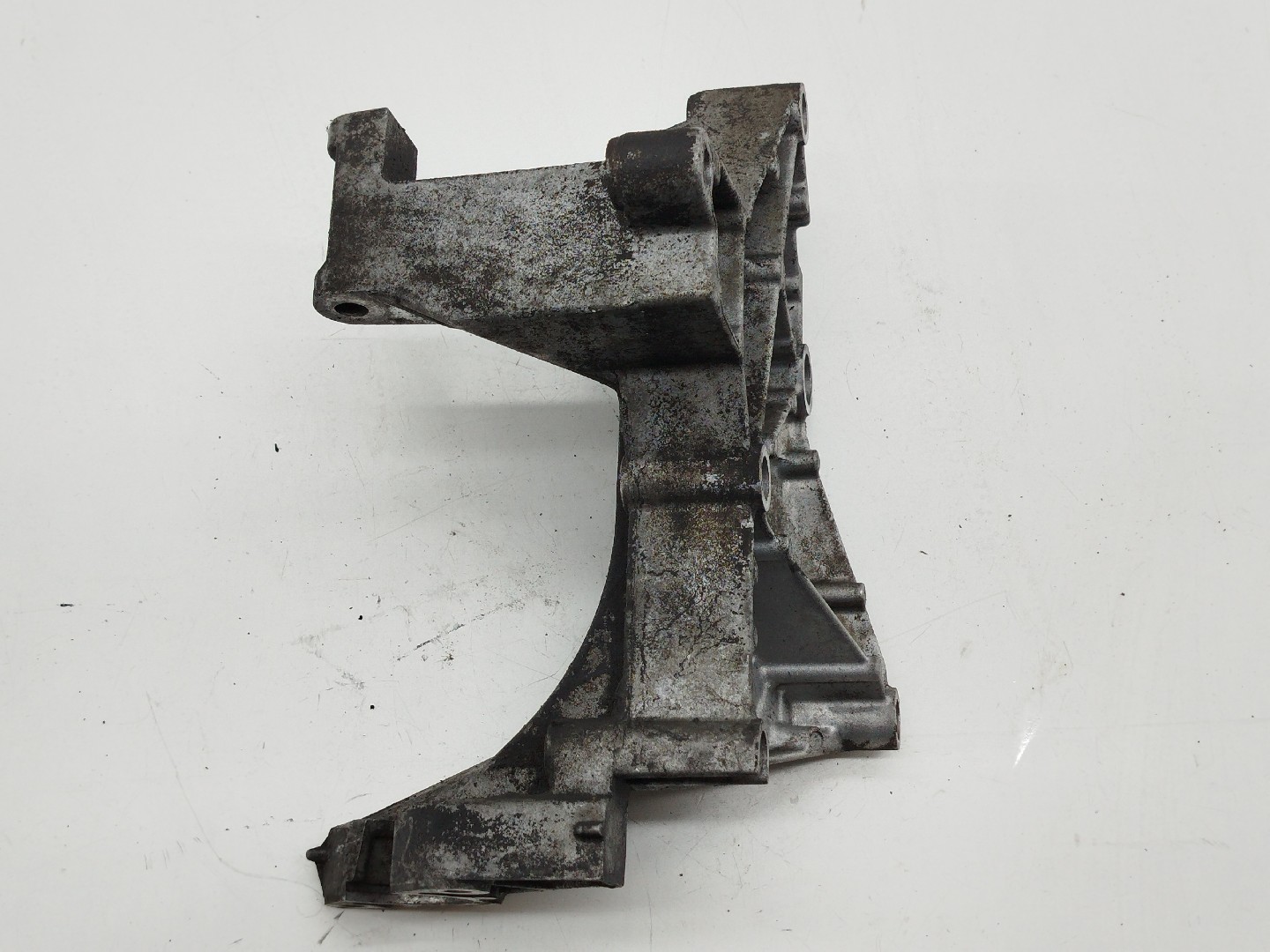 Suporte De Alternador FORD FOCUS Turnier (DNW) | 99 - 07 Imagem-2