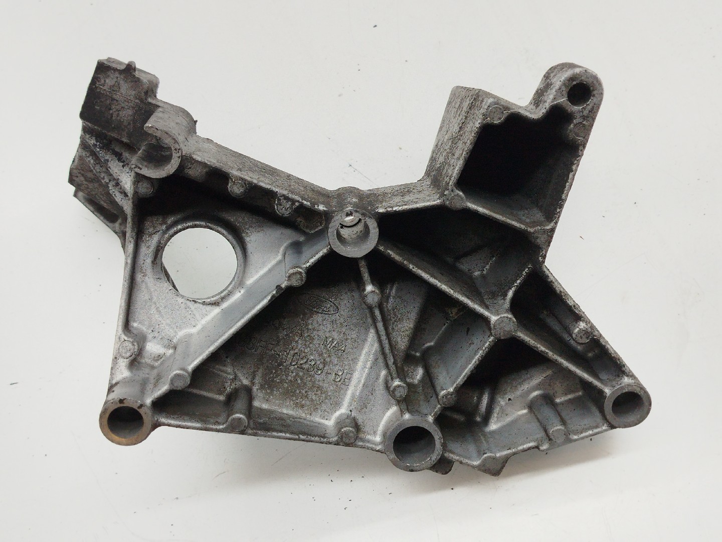 Suporte De Alternador FORD FOCUS Turnier (DNW) | 99 - 07 Imagem-4