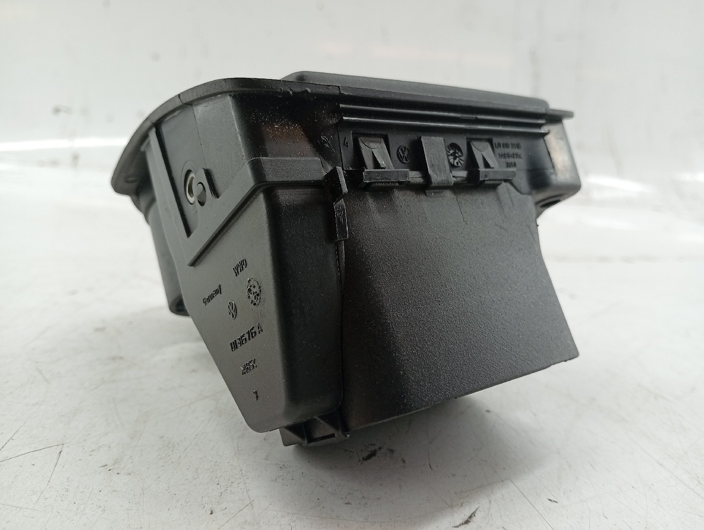 Difusor de ar VOLKSWAGEN GOLF IV (1J1) | 97 - 07 Imagem-2