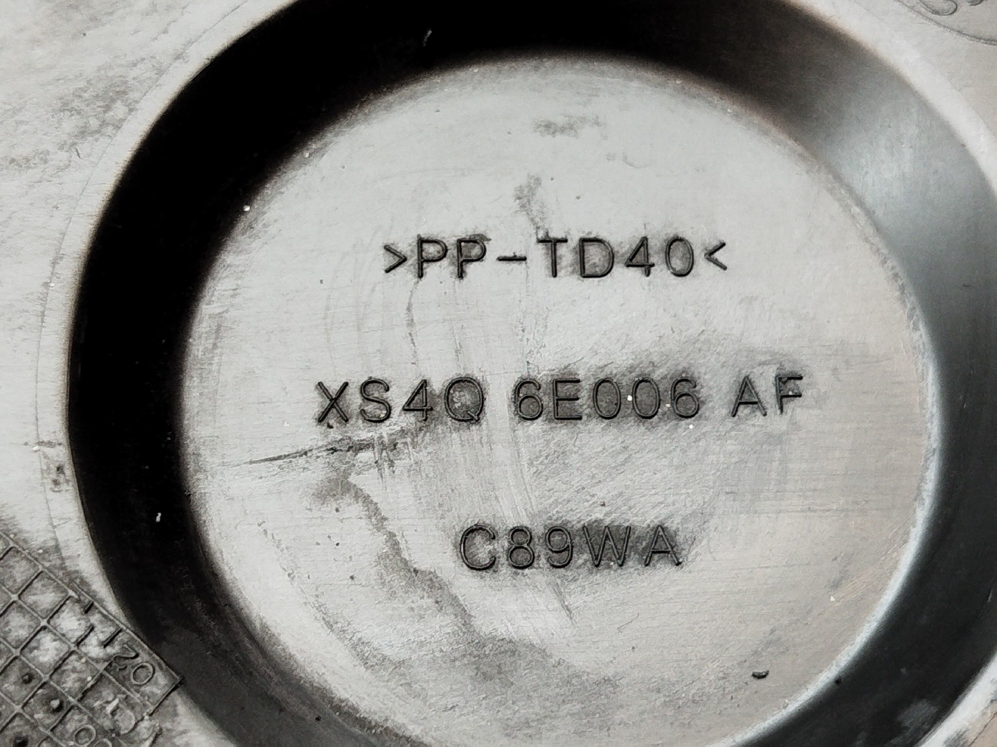 Tampa de distribuição FORD FOCUS Turnier (DNW) | 99 - 07 Imagem-3