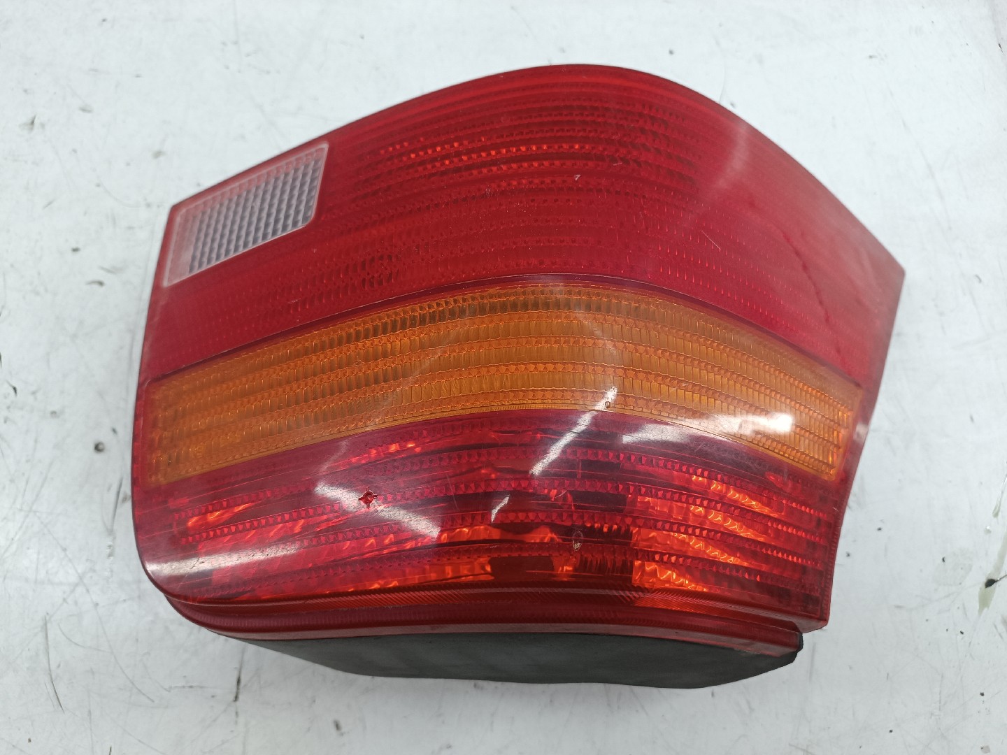 Farolim Stop Esquerdo VOLKSWAGEN GOLF IV (1J1) | 97 - 07 Imagem-3