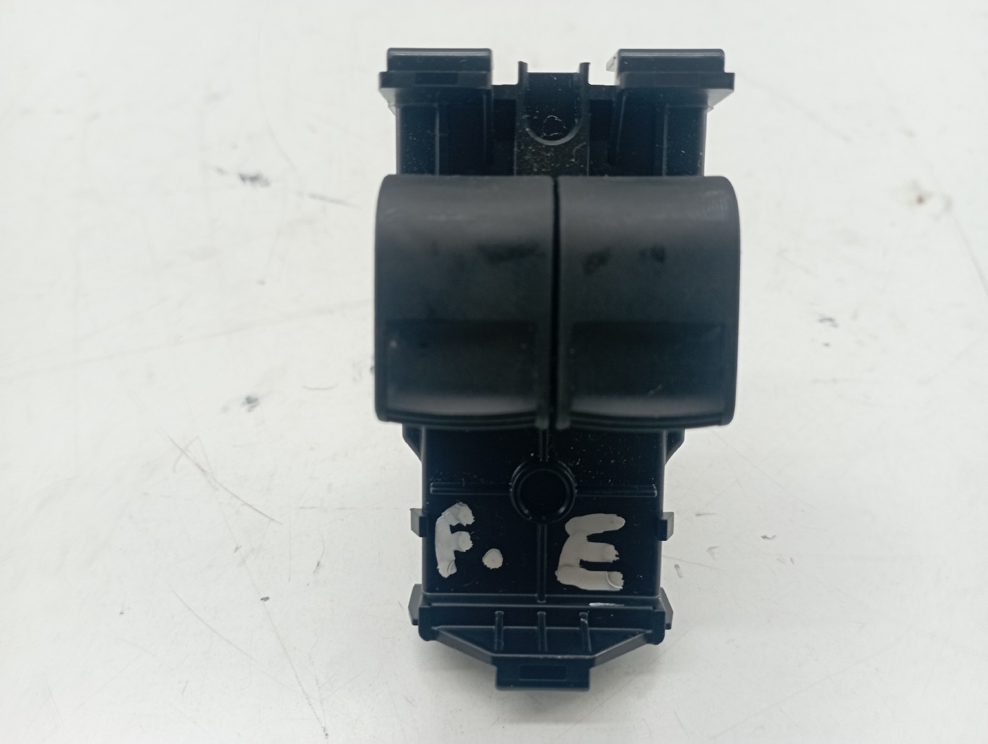 Comutador de vidro frente esquerdo CITROEN C1 II (PA_, PS_) | 14 -  Imagem-1