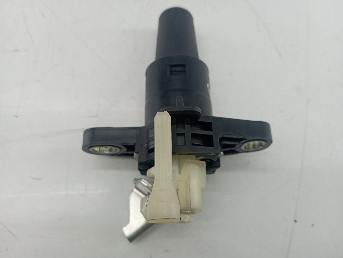 Botão de abertura da mala CITROEN C1 II (PA_, PS_) | 14 -  Imagem-1