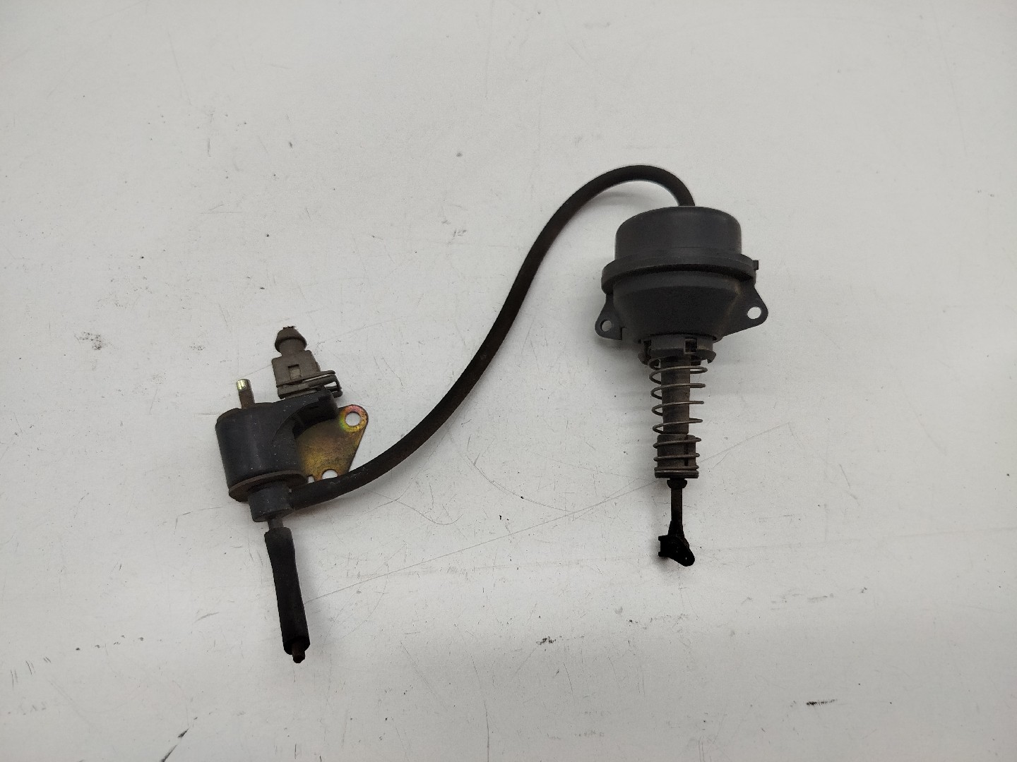 Válvula de vácuo MERCEDES-BENZ SPRINTER 3-t Caixa (903) | 95 - 06