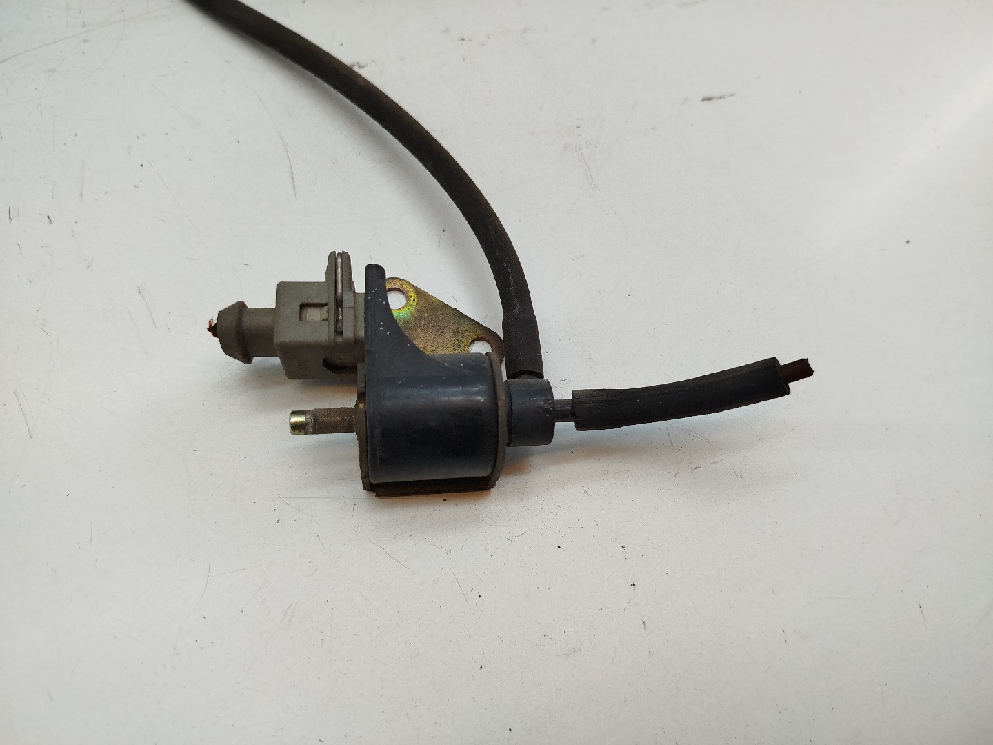 Válvula de vácuo MERCEDES-BENZ SPRINTER 3-t Caixa (903) | 95 - 06 Imagem-2