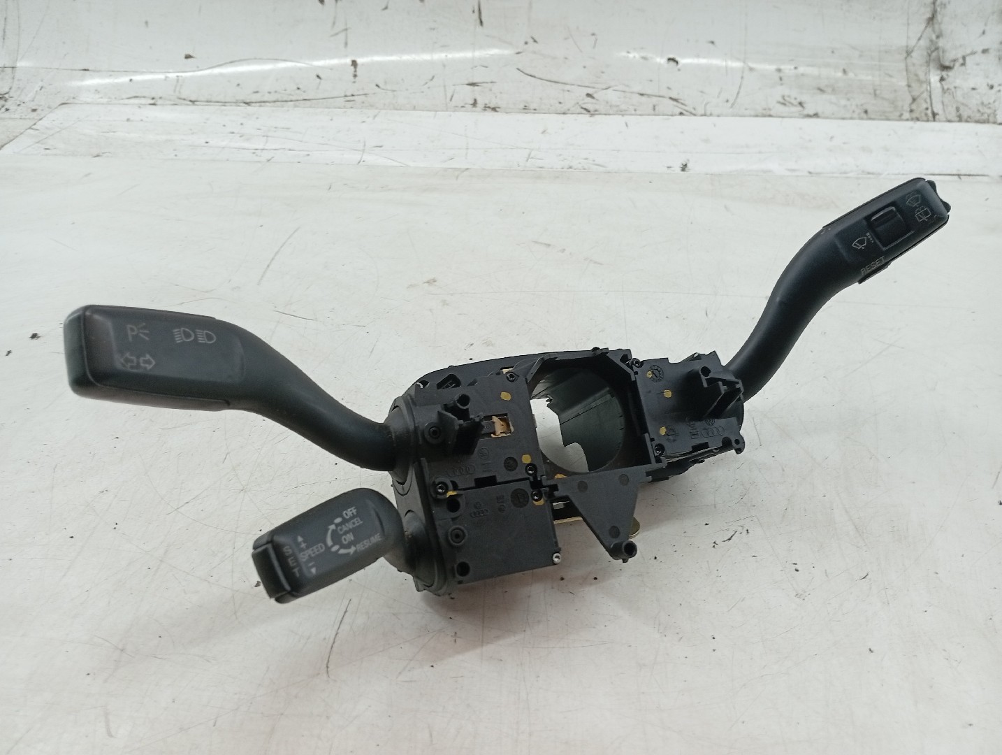 Comutador de Luzes /Piscas /Limpa Para-Brisas AUDI A4 Avant (8ED, B7) | 04 - 08 Imagem-1