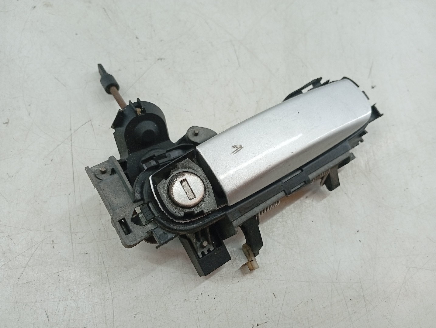 Puxador exterior de porta frente esquerda AUDI A4 Avant (8ED, B7) | 04 - 08 Imagem-4