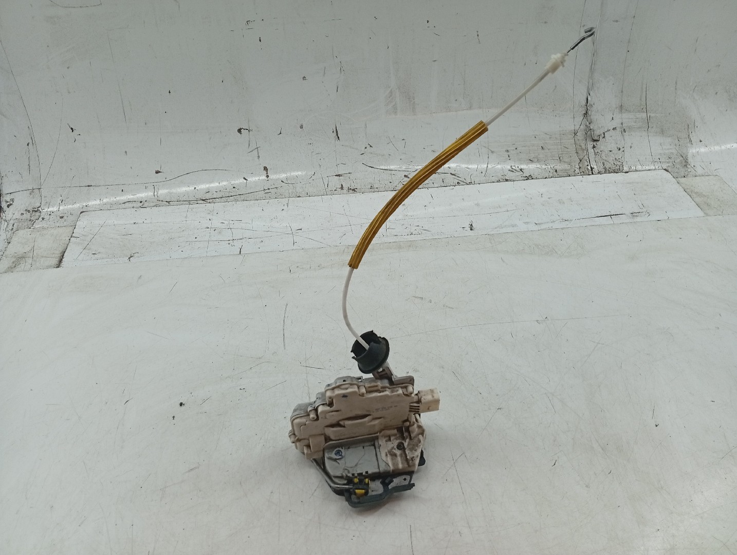 Fecho da Porta Trás Direito AUDI A4 Avant (8ED, B7) | 04 - 08