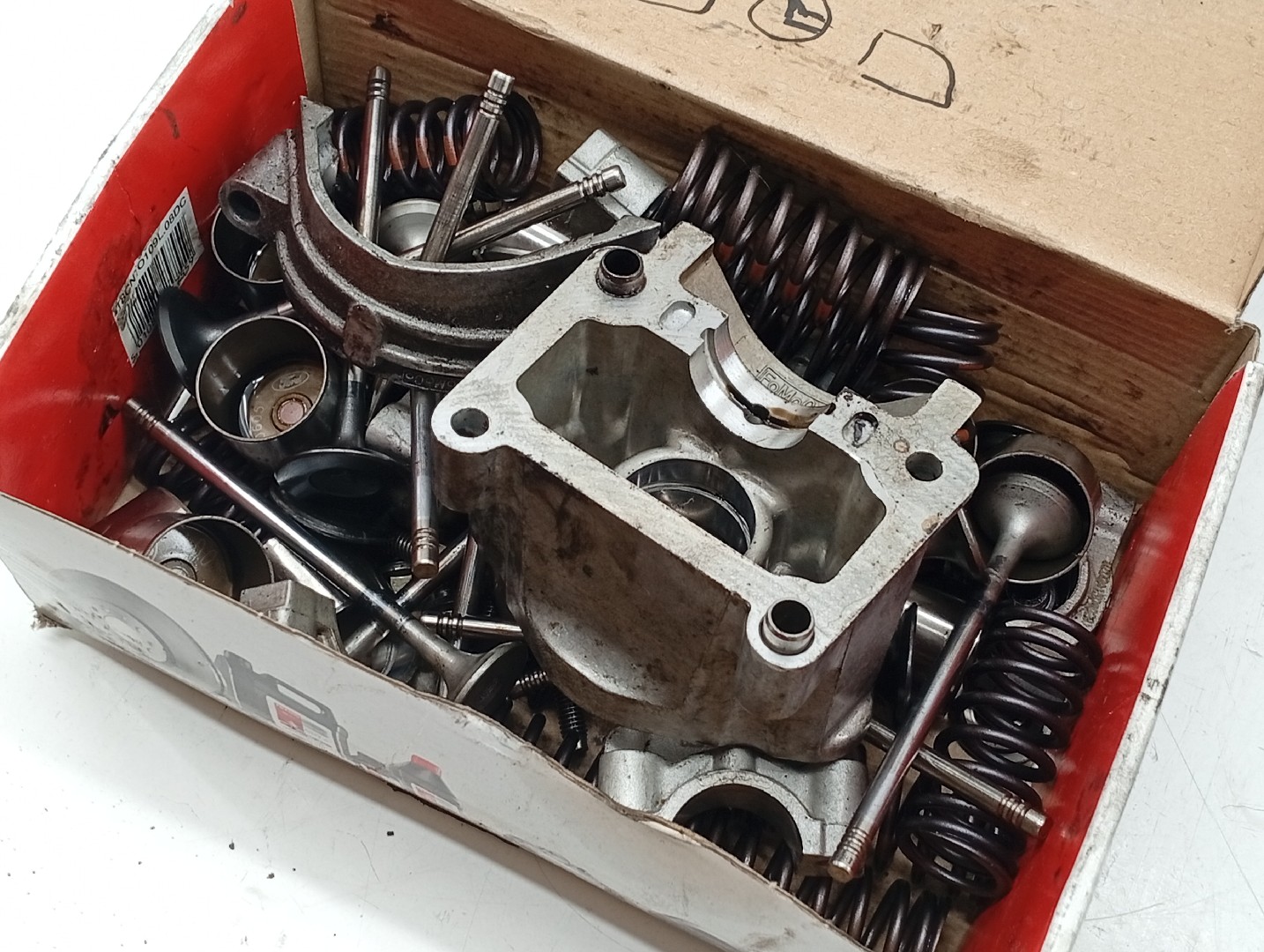 Cabeça do Motor FORD FOCUS III Caixa/Hatchback | 11 -  Imagem-2