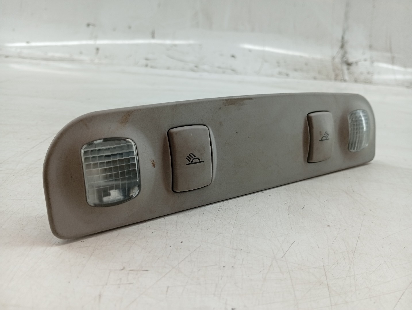 Plafonier AUDI A4 Avant (8ED, B7) | 04 - 08 Imagem-1