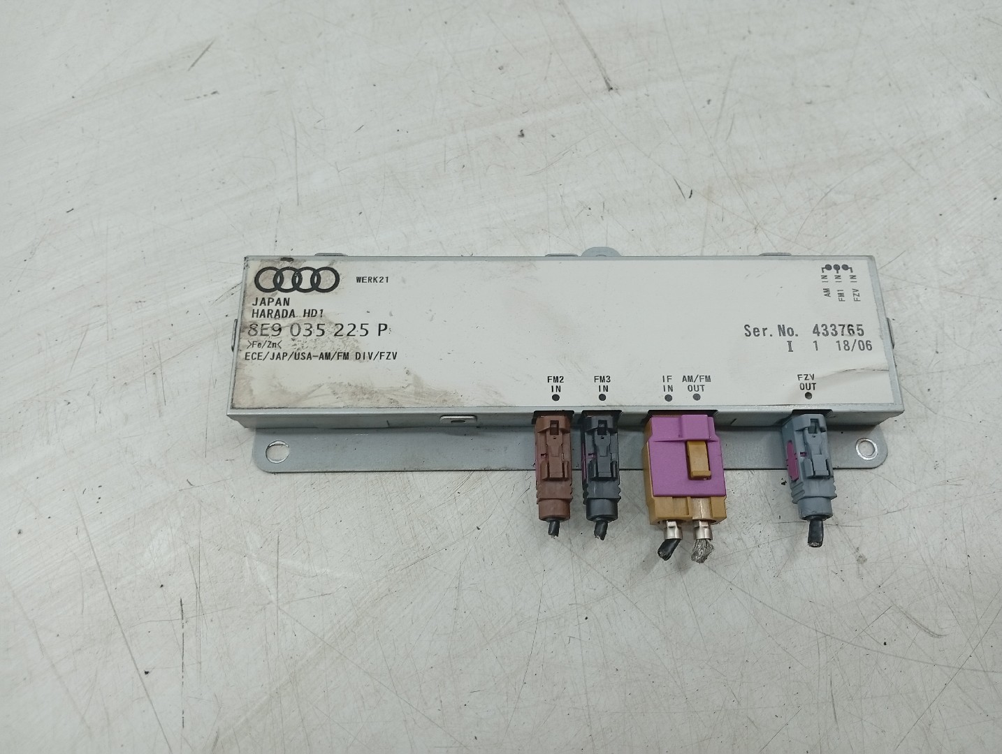 Amplificador de antena AUDI A4 Avant (8ED, B7) | 04 - 08 Imagem-2