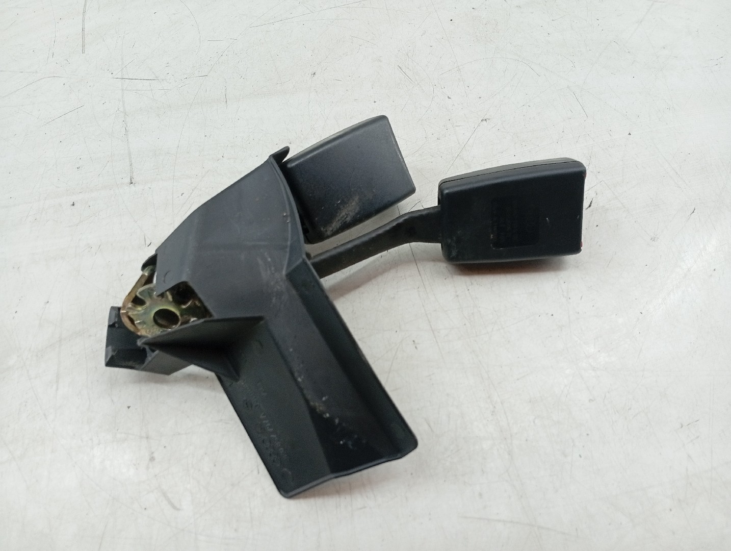 Encaixe cinto traseiro AUDI A4 Avant (8ED, B7) | 04 - 08 Imagem-1