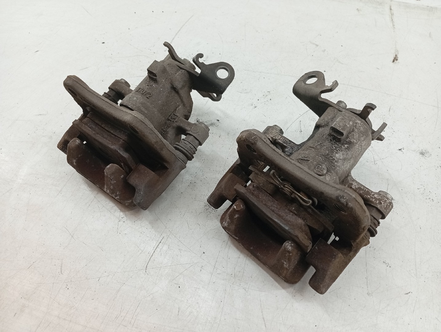 Conjunto (2) Pinças Travão RENAULT MEGANE II três volumes (LM0/1_) | 03 -  Imagem-2