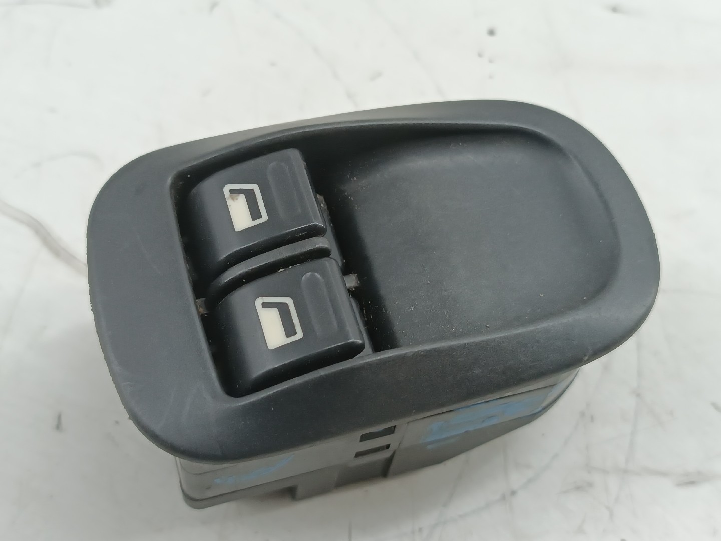 Comutador de vidro frente esquerdo PEUGEOT 206 Hatchback (2A/C) | 98 - 12 Imagem-4