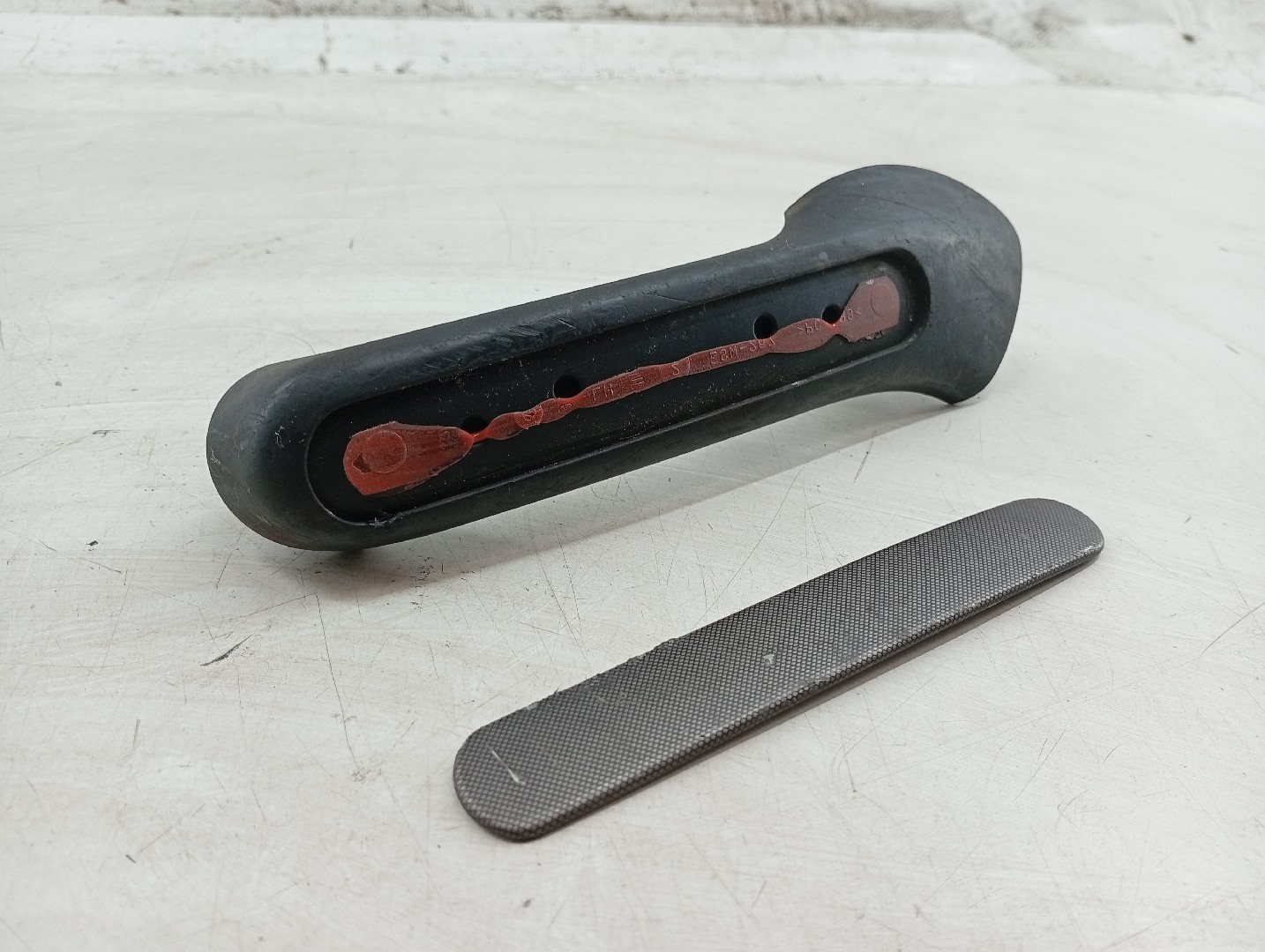 Puxador interior de porta traseira esquerda VOLKSWAGEN BORA Variant (1J6) | 99 - 05 Imagem-1