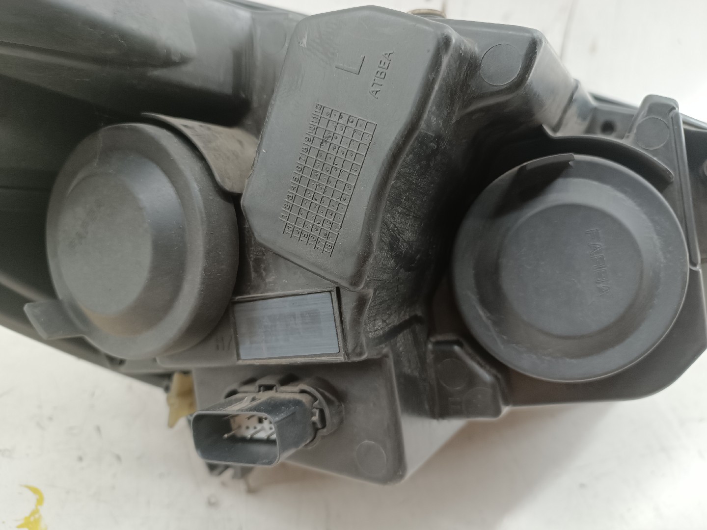 Ótica Esquerda FORD TOURNEO COURIER B460 Kombi | 14 -  Imagem-1