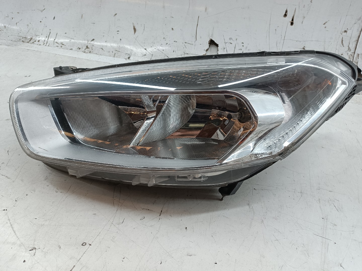 Ótica Esquerda FORD TOURNEO COURIER B460 Kombi | 14 -  Imagem-5