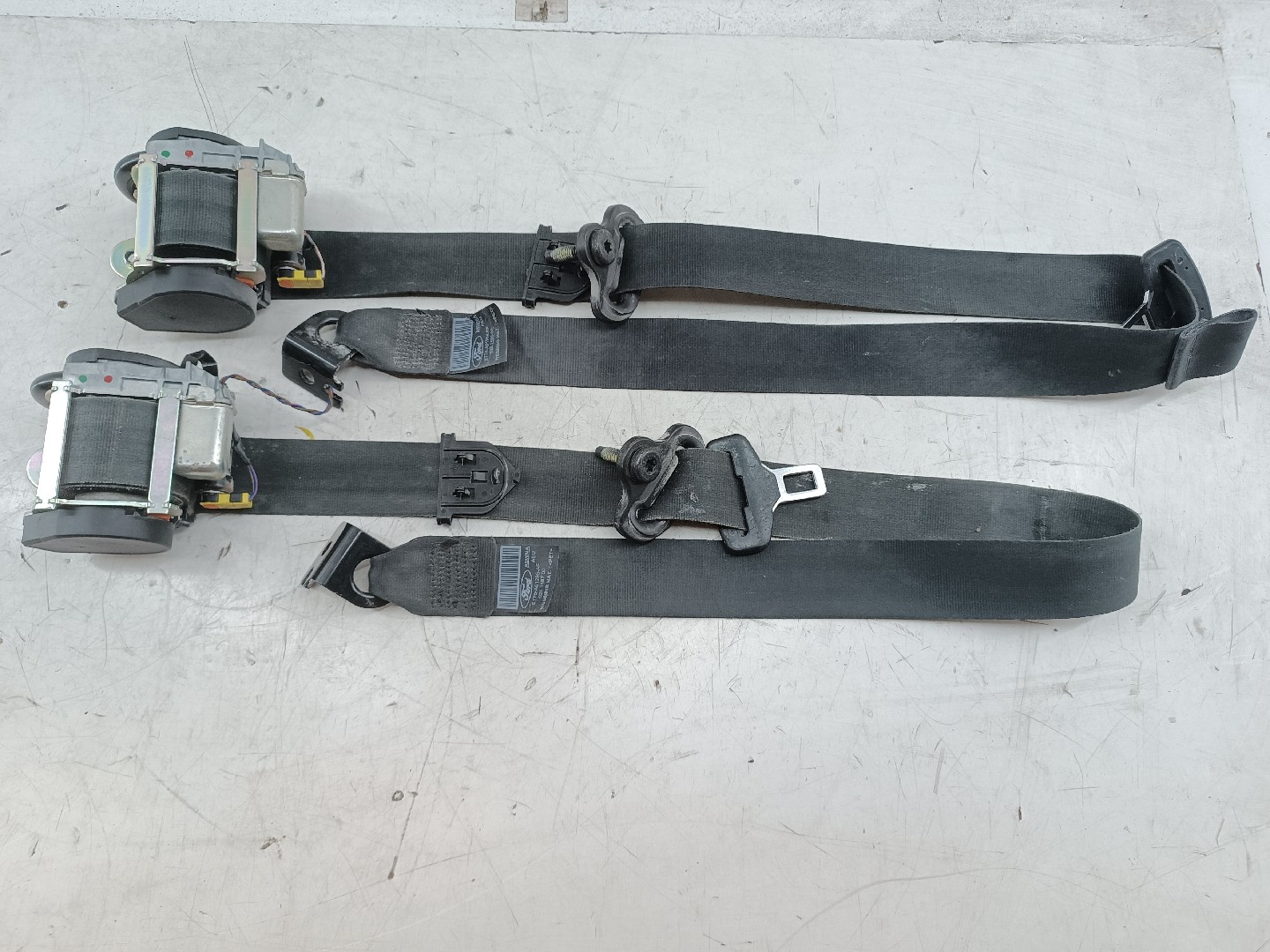 Pré-Tensores / Cintos FORD TOURNEO COURIER B460 Kombi | 14 - 