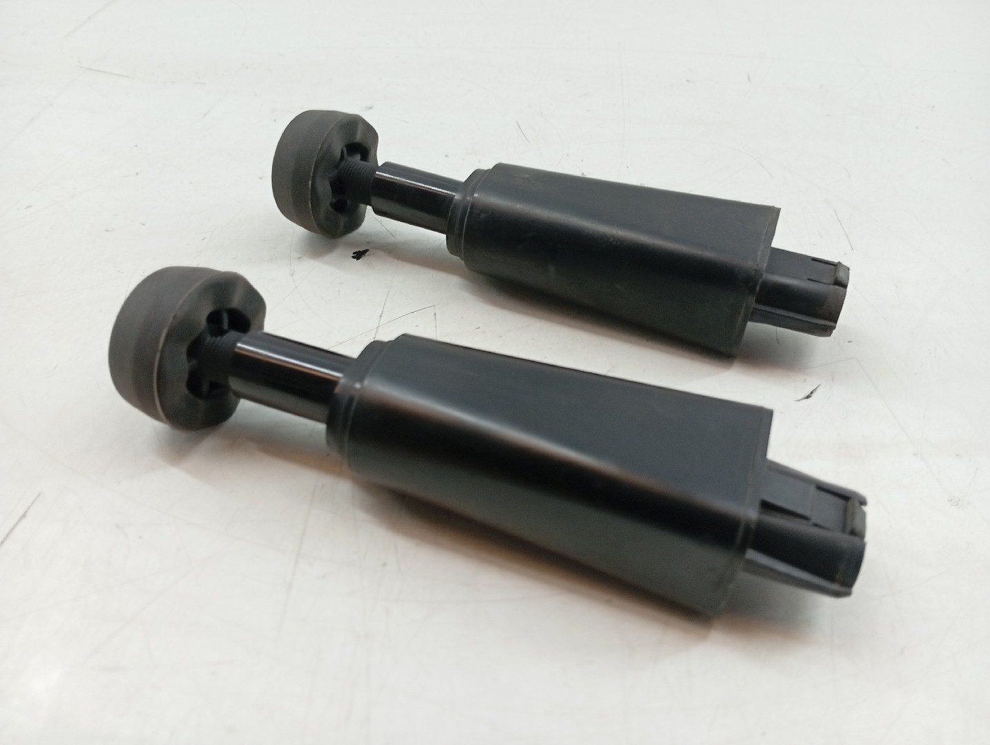 Batente FORD TOURNEO COURIER B460 Kombi | 14 -  Imagem-4