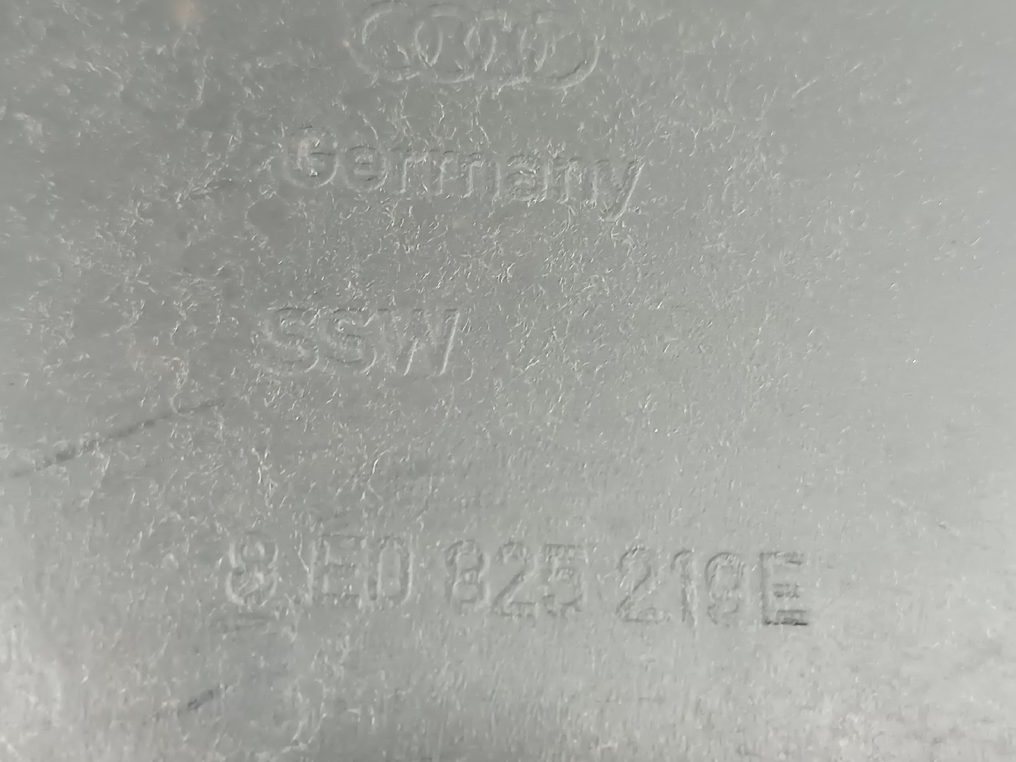 Proteção inferior AUDI A4 Avant (8E5, B6) | 00 - 05 Imagem-1