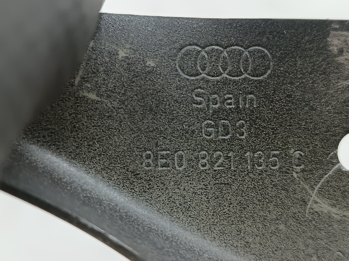 Suporte de montagem guarda lamas SEAT EXEO (3R2) | 08 - 13 Imagem-2