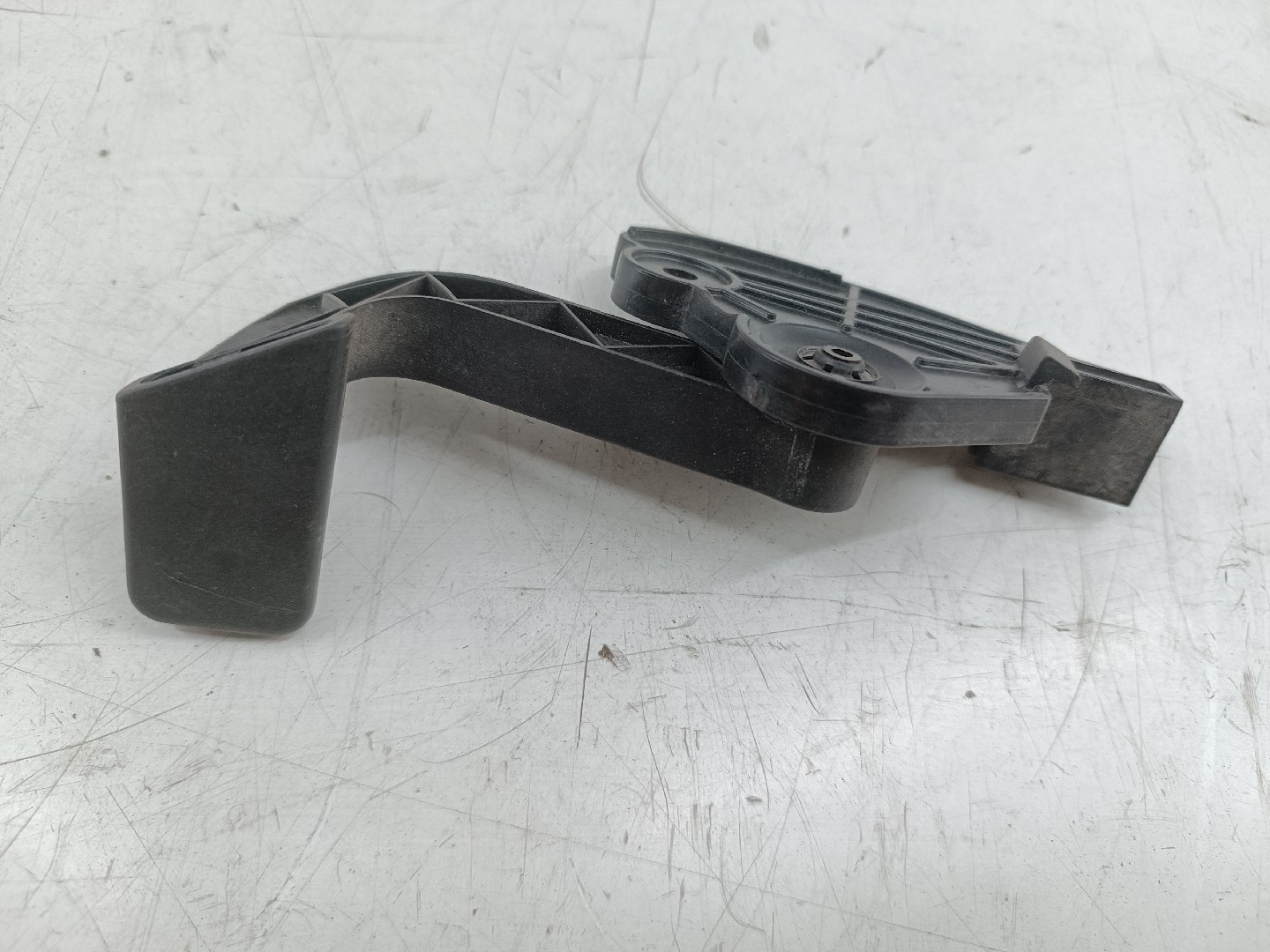 Alavanca de abertura de capô SEAT EXEO (3R2) | 08 - 13 Imagem-1