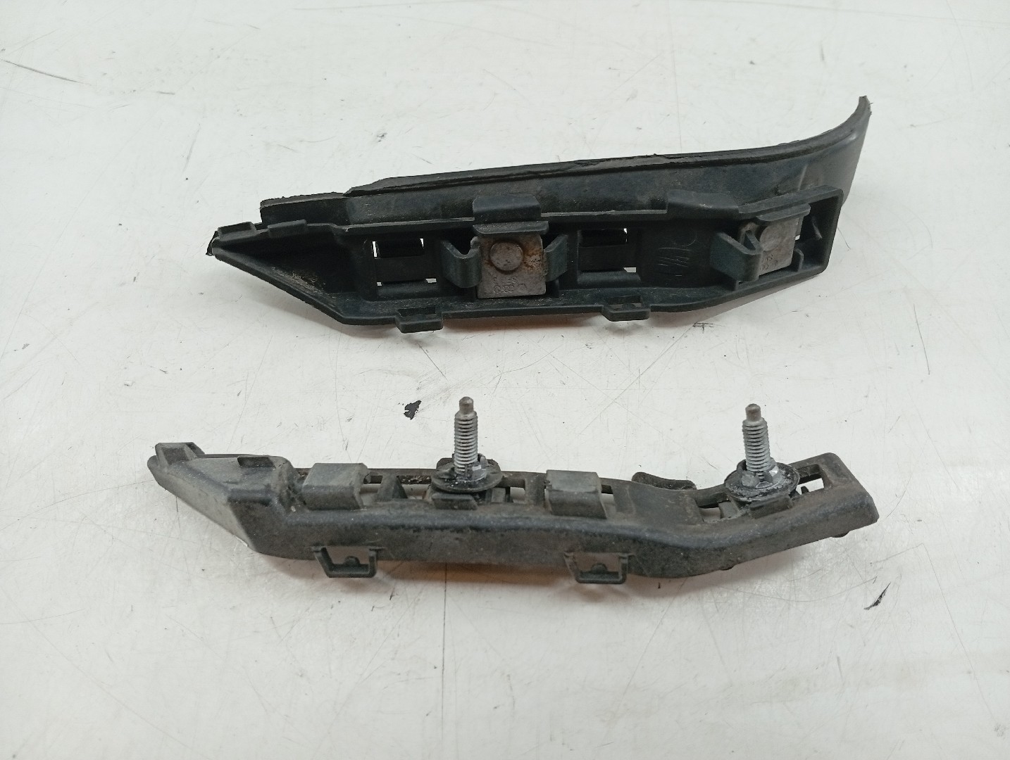 Guia de para-choques SEAT EXEO (3R2) | 08 - 13 Imagem-4